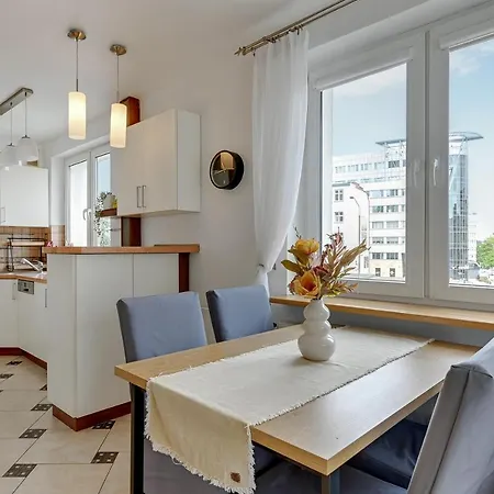 Downtown 3 Maja Apartament Gdynia